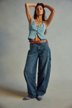 Load image into Gallery viewer, Sugar &amp; Spice Barrel Jeans By Free People