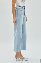 Load image into Gallery viewer, The Nori Wide Leg Jean