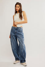 Load image into Gallery viewer, Sugar &amp; Spice Barrel Jeans By Free People