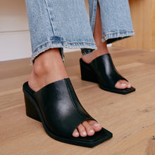 Load image into Gallery viewer, Lillie Heeled Sandal